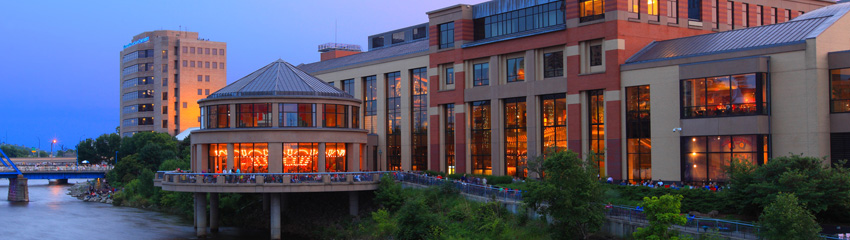 Michigan Mortgage depicted by Grand Rapids Museum at twilight